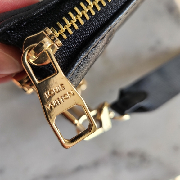 Black Designer Women's Bag with Gold Chain - Picture 8 of 8